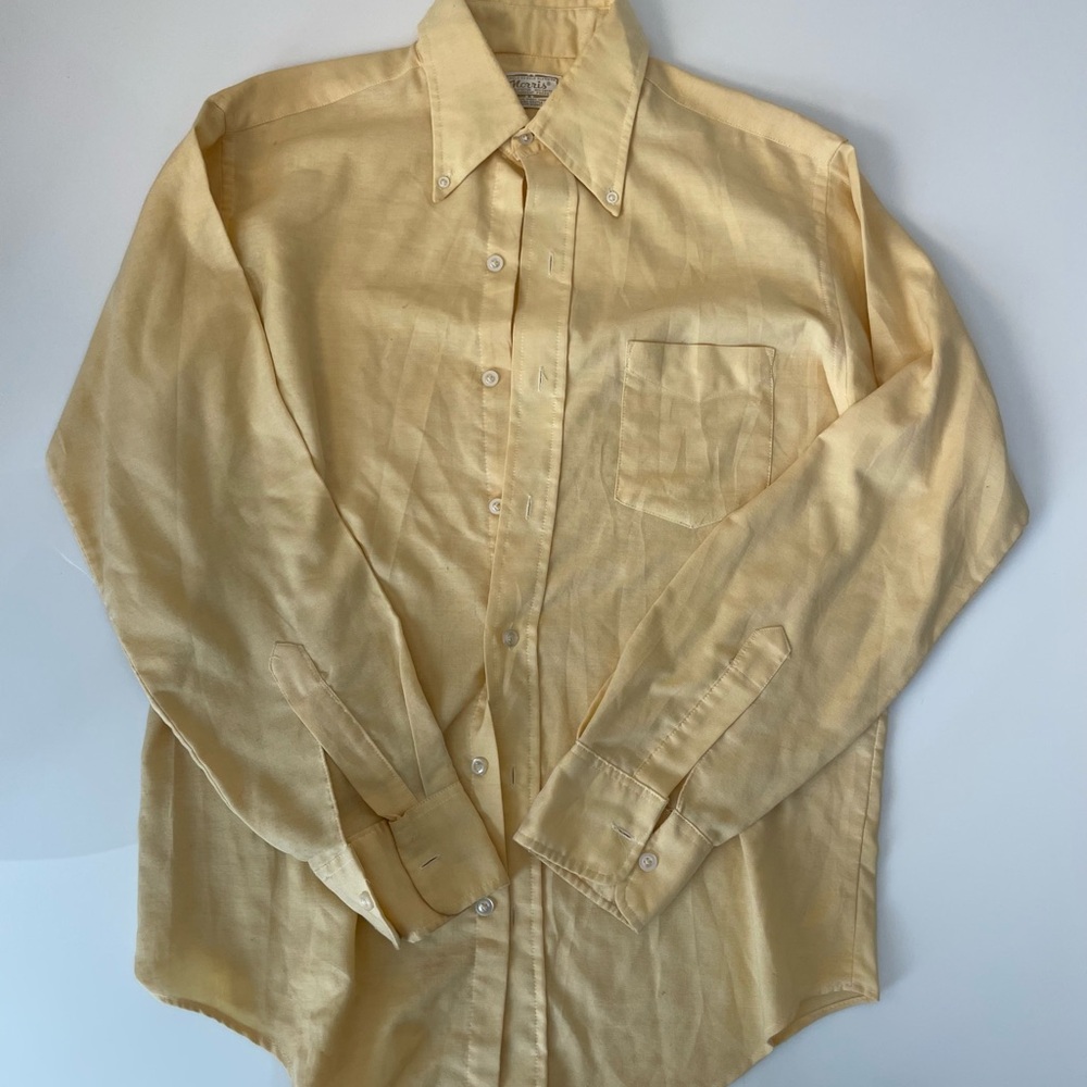 Elegant Men's Gold Dress Shirt